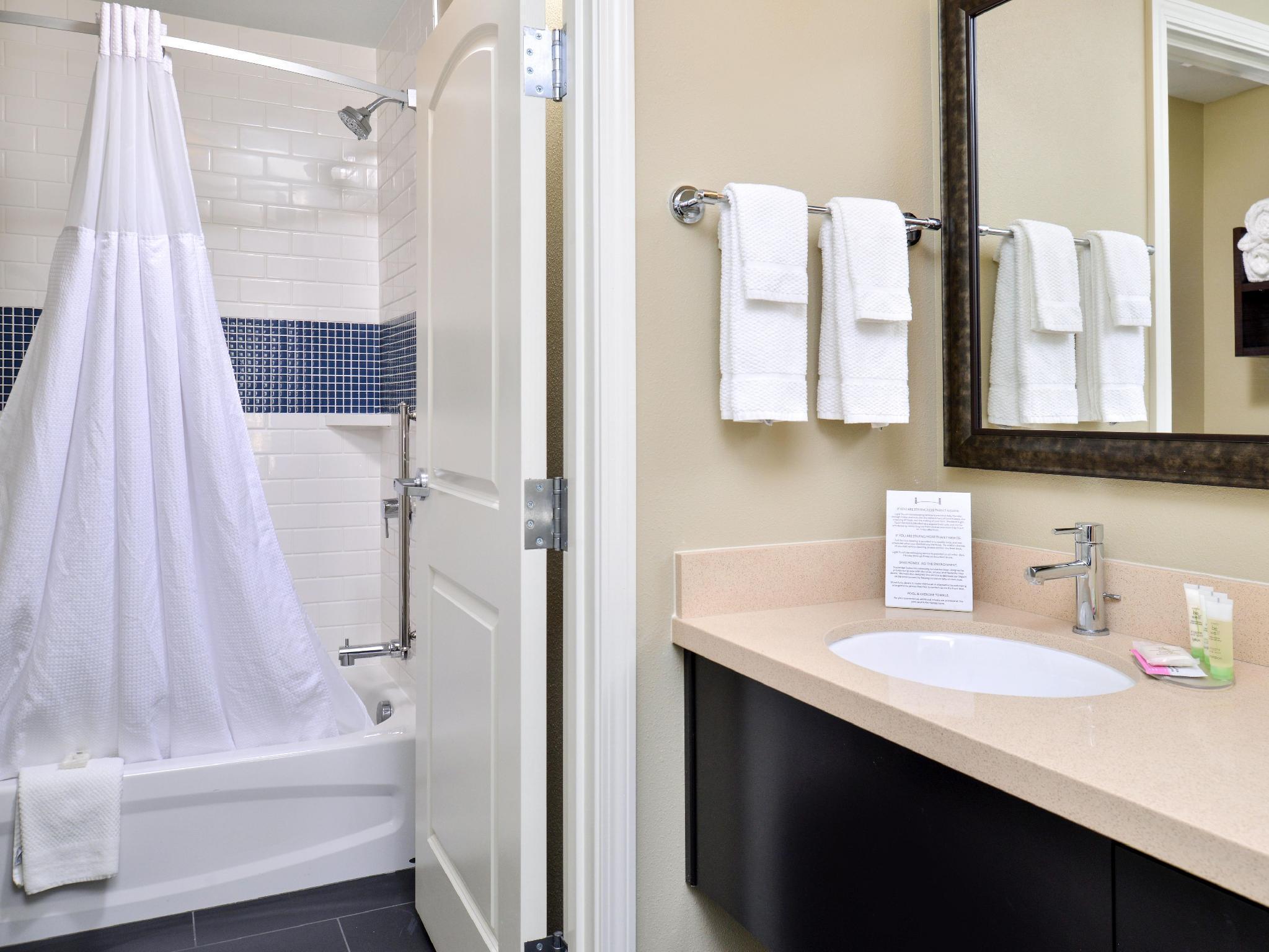 Staybridge Suites Rochester By Ihg Buitenkant foto